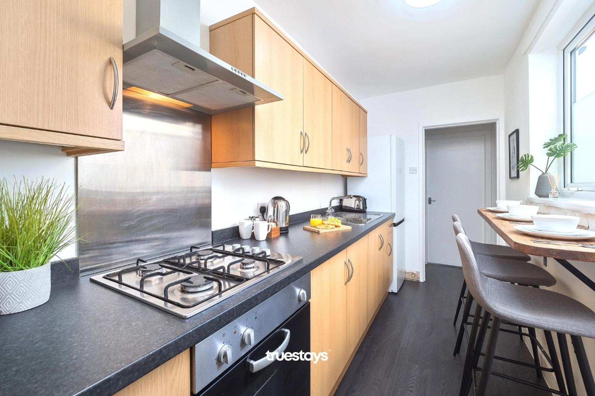 Penkhull House By Truestays - 4 Bedroom House In Stoke-On-Trent Eksteriør billede