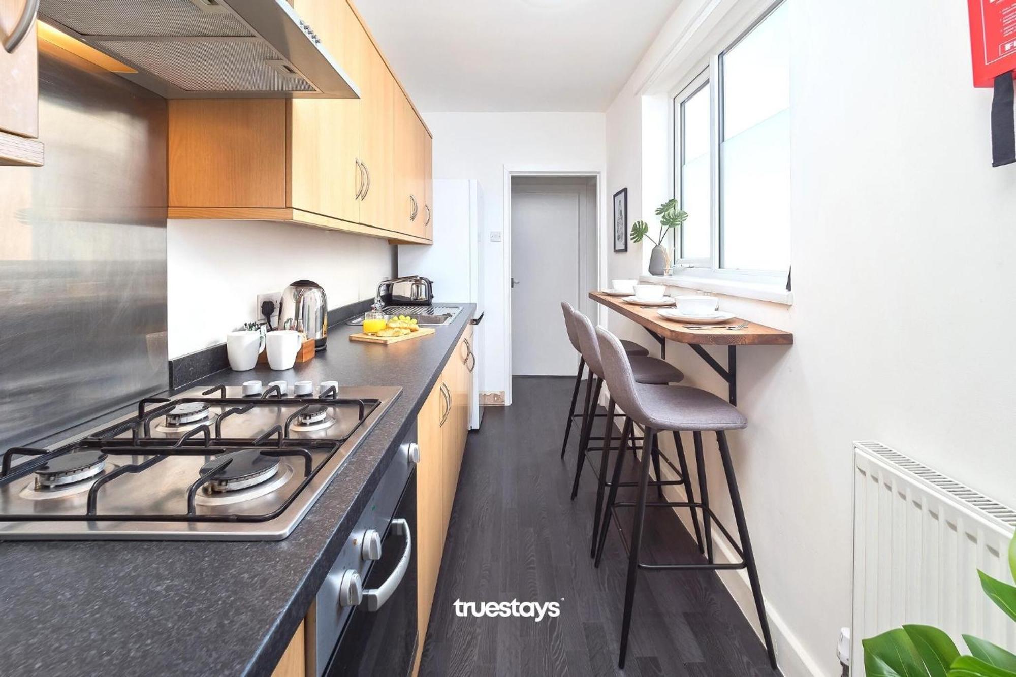 Penkhull House By Truestays - 4 Bedroom House In Stoke-On-Trent Eksteriør billede