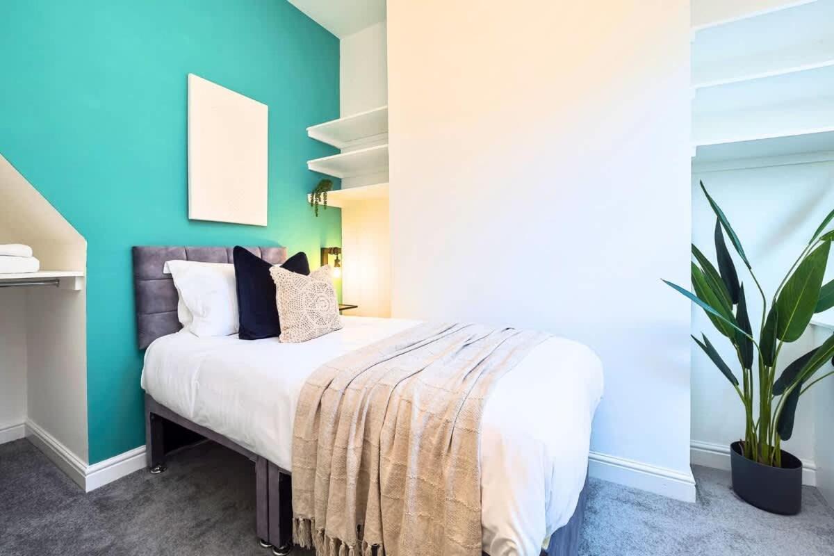 Penkhull House By Truestays - 4 Bedroom House In Stoke-On-Trent Eksteriør billede