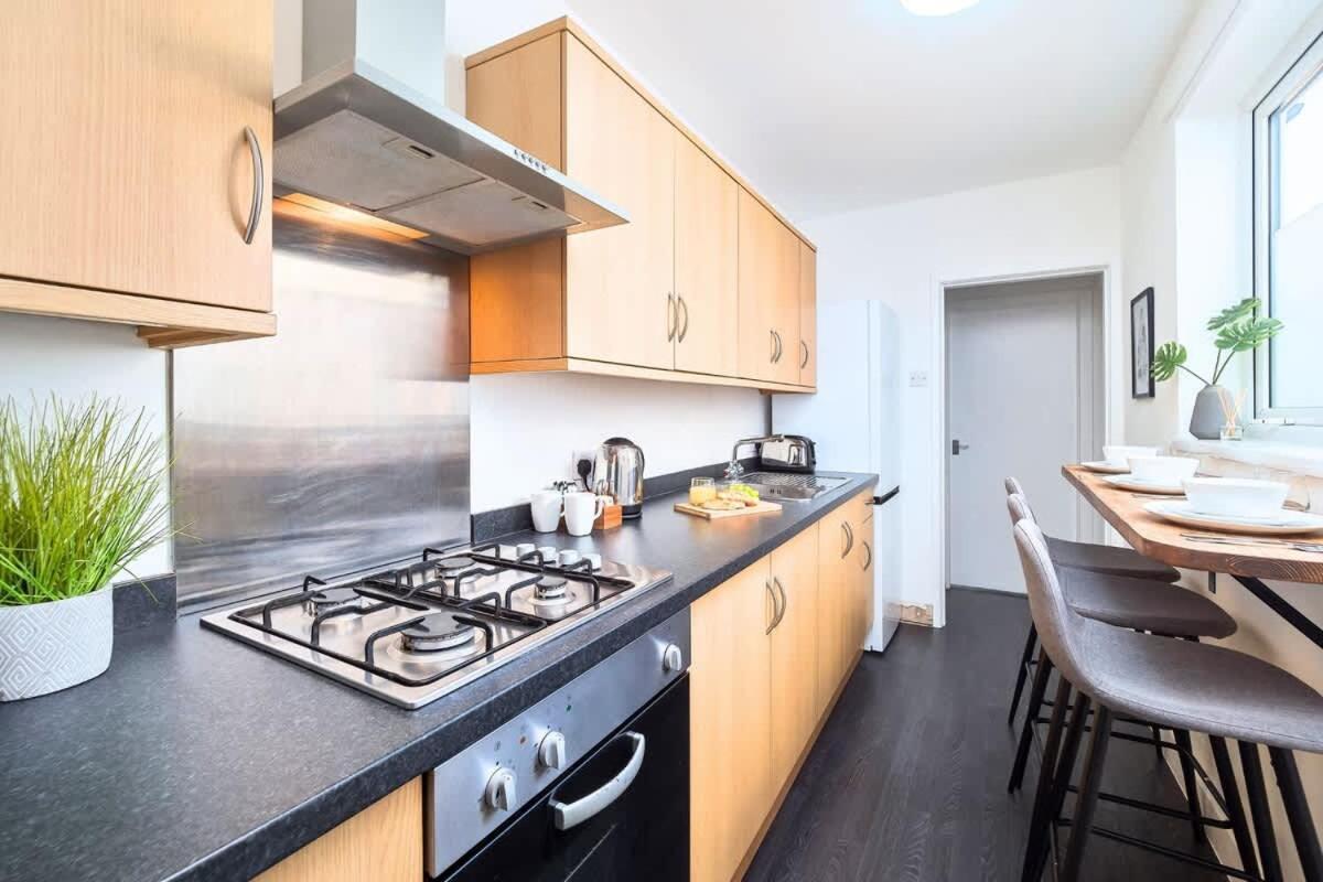 Penkhull House By Truestays - 4 Bedroom House In Stoke-On-Trent Eksteriør billede