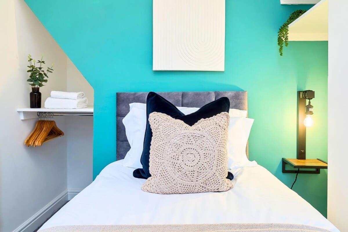 Penkhull House By Truestays - 4 Bedroom House In Stoke-On-Trent Eksteriør billede