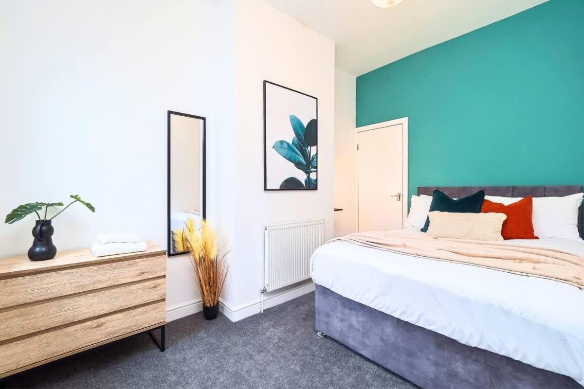Penkhull House By Truestays - 4 Bedroom House In Stoke-On-Trent Eksteriør billede